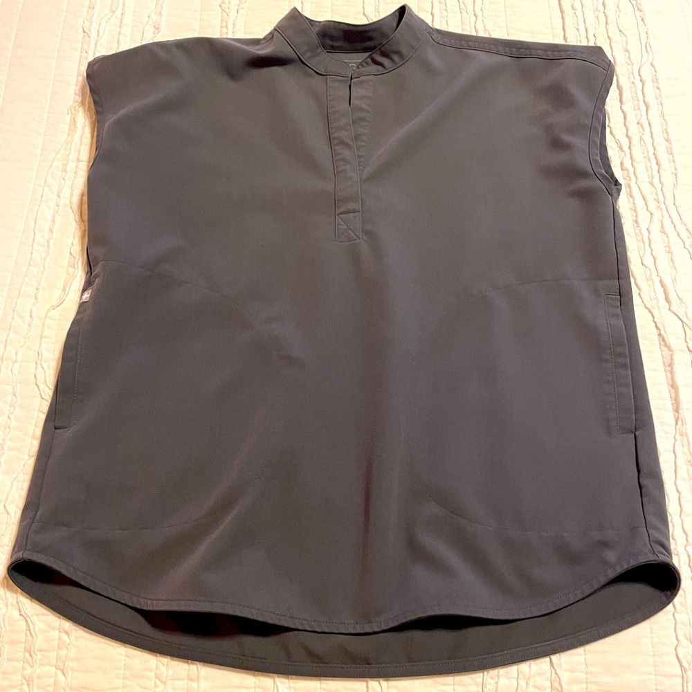 XXS Figs Charcoal Gray Rafaela Oversized Women’s Scrub Top